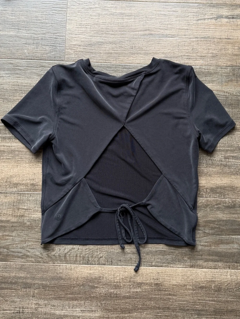 Lululemon Open Tie-Back Short Sleeve Black 4